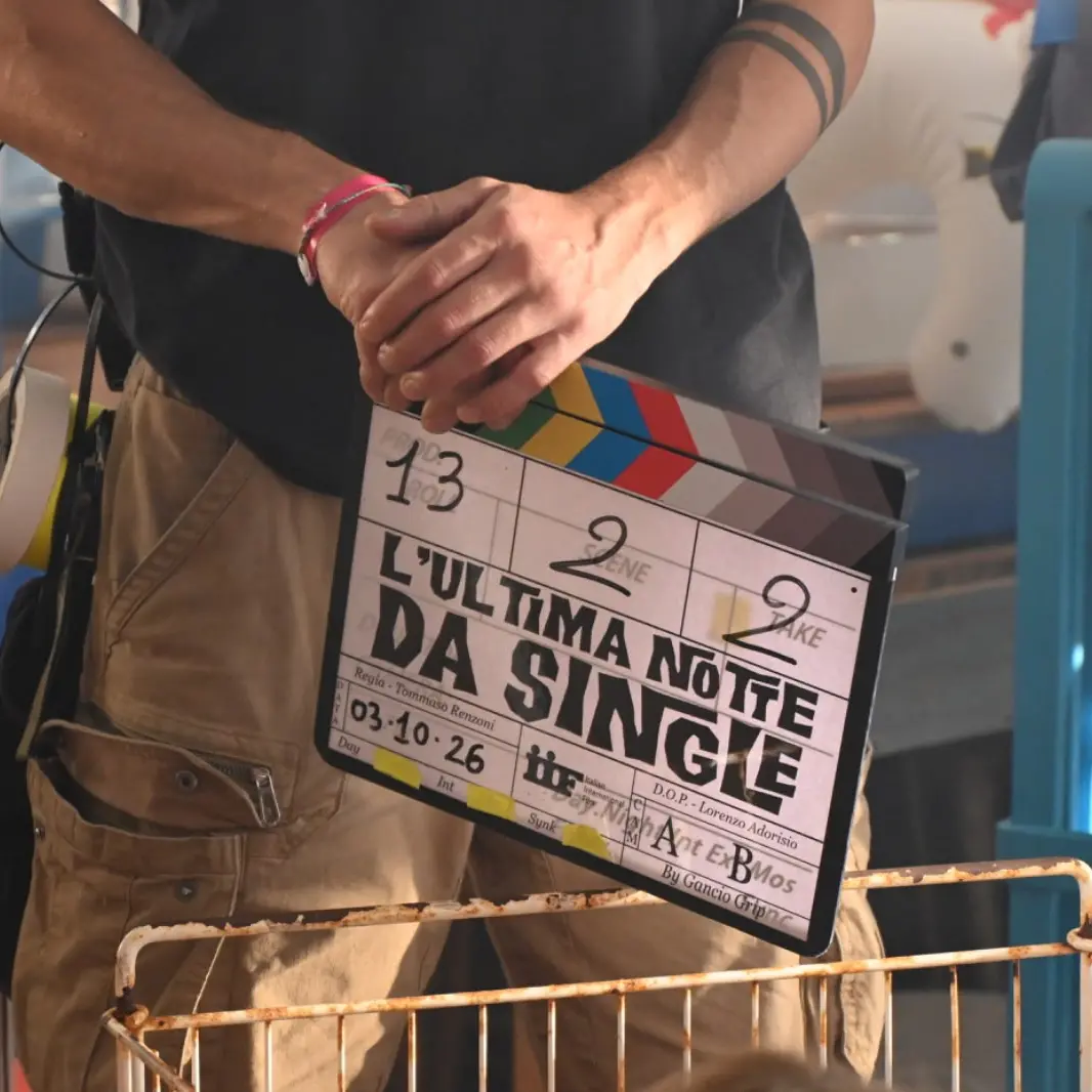 Concluse in Calabria le riprese del film\u00A0“L’ultima notte da single”, è stato girato tra Pizzo e Curinga\n