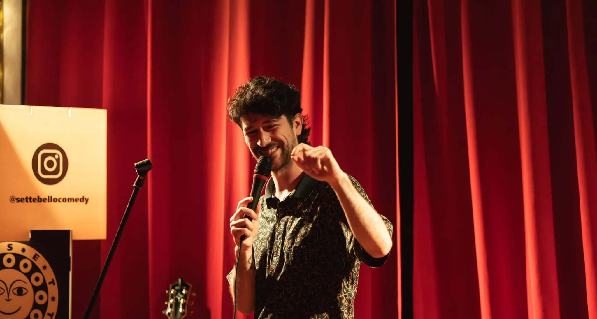“SIFA X RIDERE” torna a Cosenza Vecchia: il 29 ottobre riparte la stand-up comedy all’Universal\n