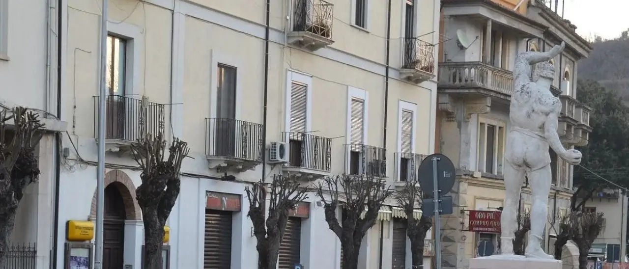 Cosenza, restaurata la Fontana del Balilla: domani la\u00A0riconsegna\u00A0 simbolica alla città\n