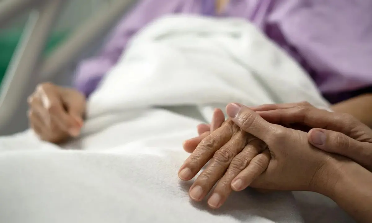 Suicidio assistito, in Calabria oltre 10mila firme per la legge “Liberi Subito”: il deposito in Consiglio regionale\n