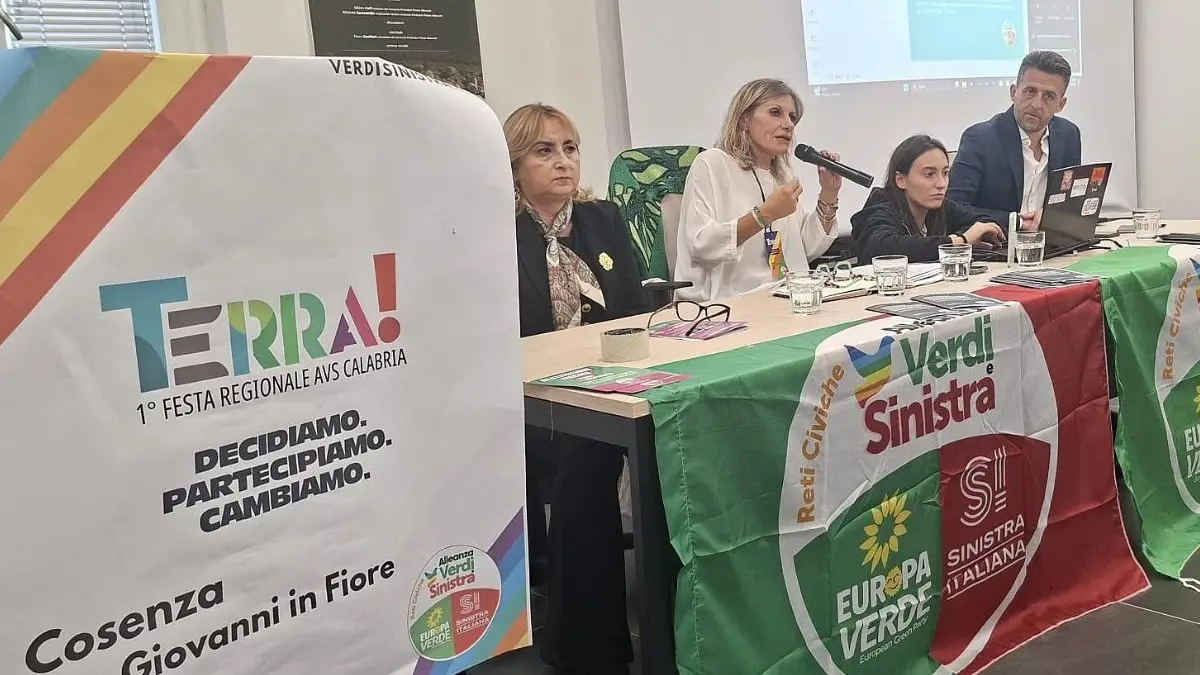 <p>Flavio Stasi all'evento AVS</p>\\n