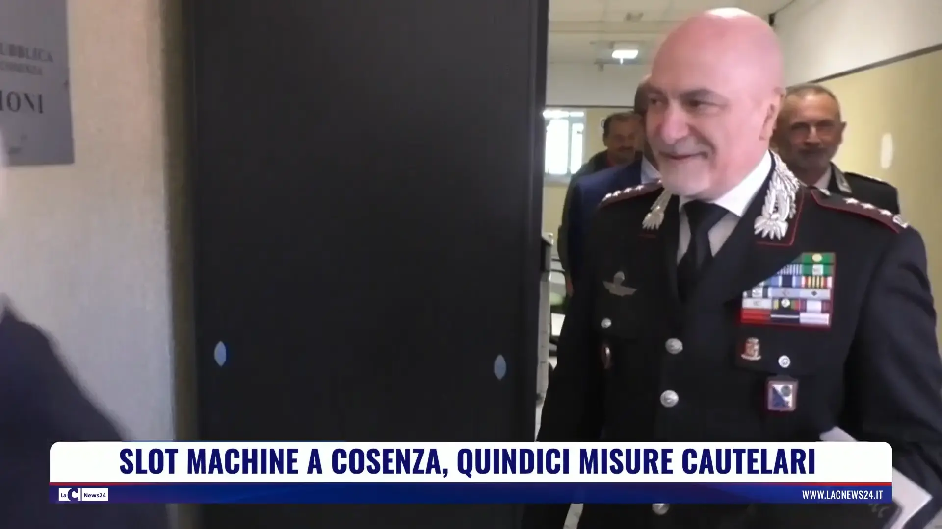 Slot machine a Cosenza, quindici misure cautelari