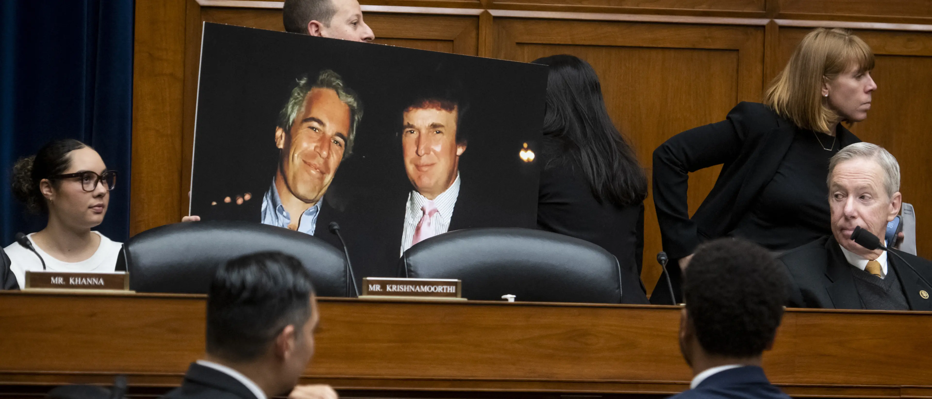 Trump accusato di stupro da Beatrice Keul nel caso Epstein: i Democratici chiedono un procuratore speciale\n