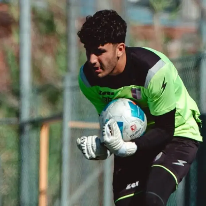Serie D, Vibonese terza in classifica. De Simone a \"Pianeta Rossoblù\": «Siamo un grande gruppo, ma la strada è lunga»\n