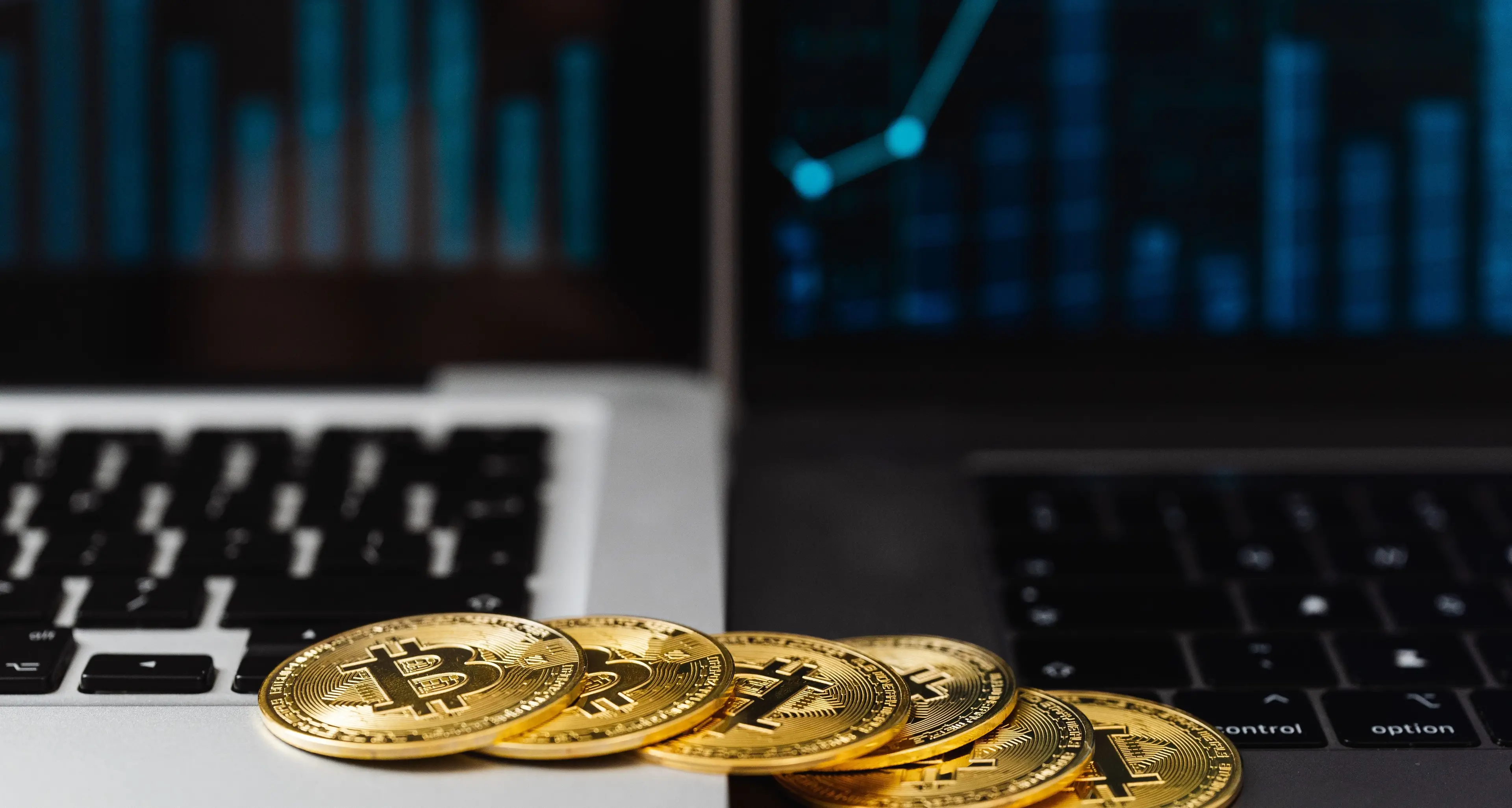 La banca occulta della ’ndrangheta e il giro del mondo delle criptovalute: così i milioni correvano dal Canada al Lussemburgo\n