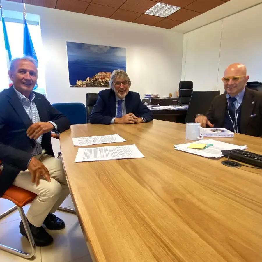 Sanità calabrese, la Tazzina della Legalità incontra il direttore generale della Regione: «Servono diagnosi precoci e cure più vicine ai cittadini»\n
