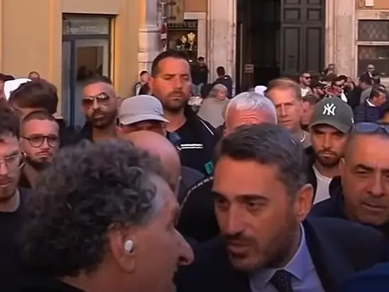 La rabbia travolge anche chi non governa: il caso Irto è il segnale di un’Italia esasperata che Meloni non può ignorare
