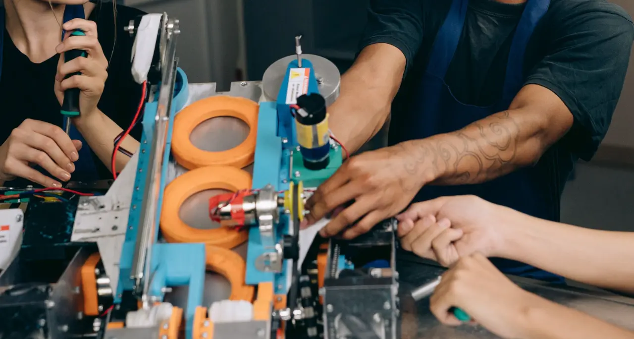 Lavoro, competenze e tecnologia: i tutor aziendali di Confindustria nelle scuole\n