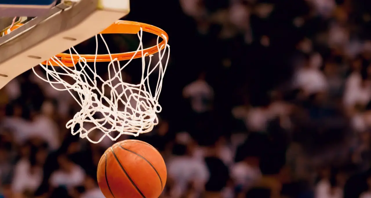 Basket giovanile, la Multimed Vibo parte con il piede giusto: vittoria per 61-46 a Catanzaro e primo segnale alle rivali dell'Under 15\n