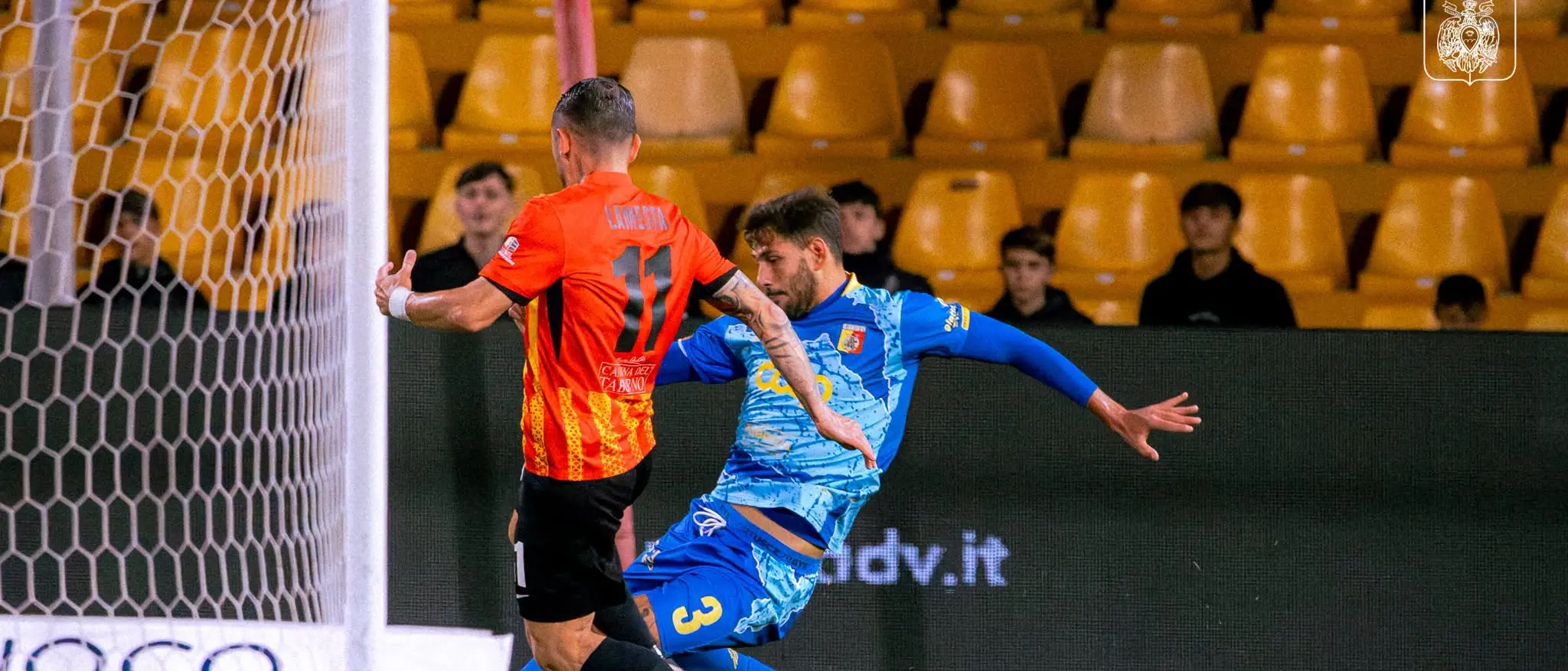 Catanzaro, Buso salva i giallorossi al 92': finisce 1-1 a Benevento nel debutto di Mignani\n