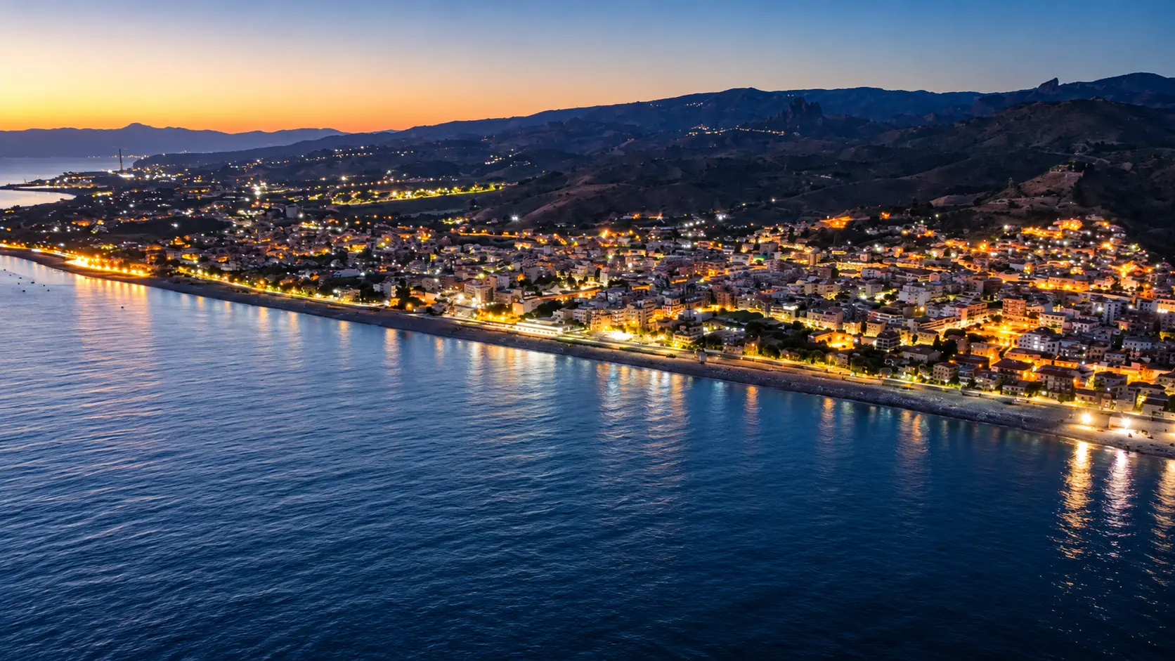 Melito Porto Salvo guarda oltre l'emergenza alluvione e punta al turismo: 12 concessioni balneari per programmare il futuro\n