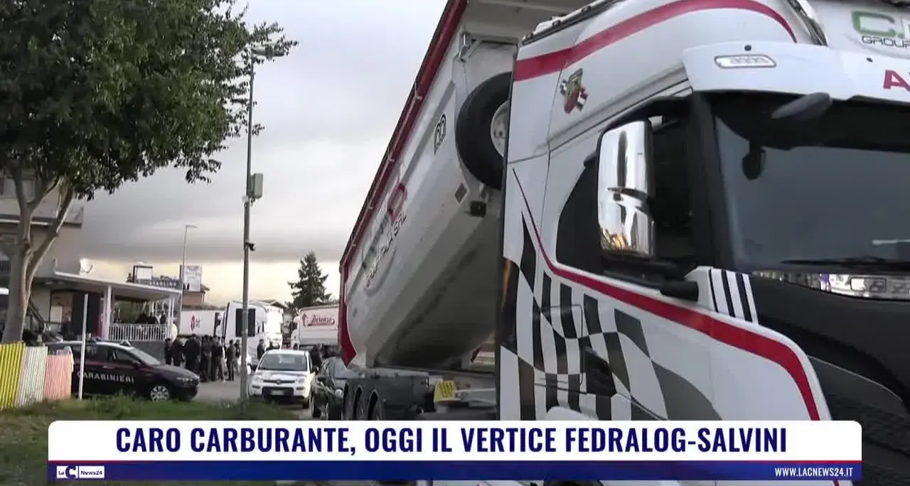 Caro carburante, oggi il vertice Fedralog-Salvini