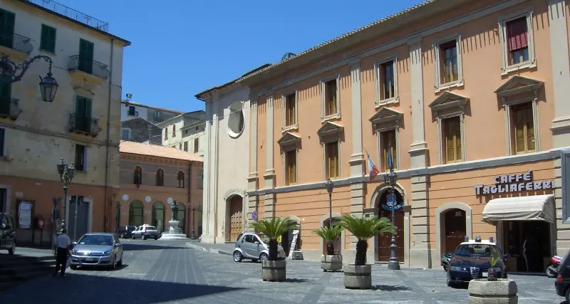 Corigliano-Rossano, la giunta: «Piena fiducia nella giustizia, Stasi estraneo alla criminalità»\n