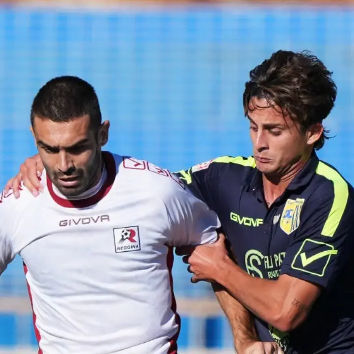 Beffa amaranto, il Castrumfavara raggiunge la Reggina nel finale: al “Brucculeri” finisce 2-2\n