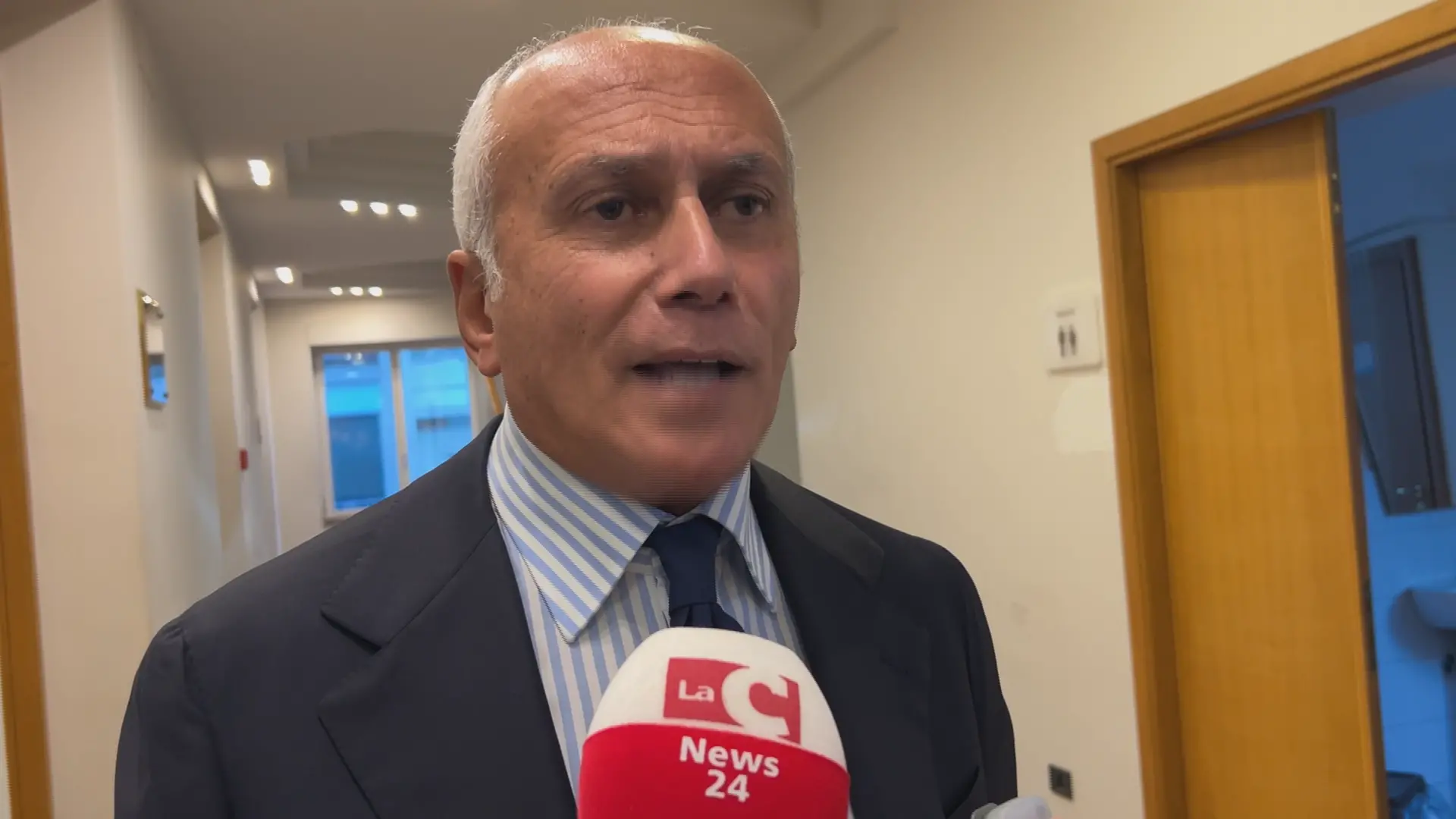 Cosenza, Caruso attacca De Cicco: «Mi dicevano “Franz conza si fosse”, ma doveva farlo lui» | VIDEO\n