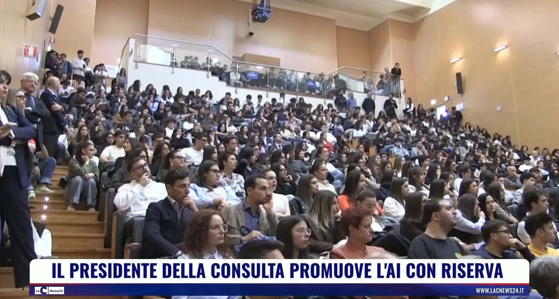 Il presidente della Consulta promuove l'Ai con riserva