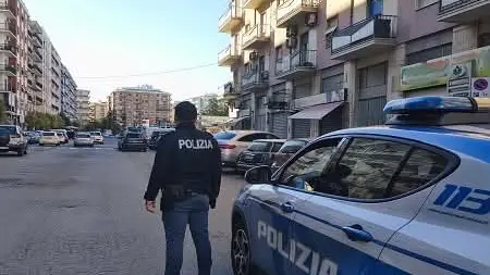 Cosenza, controlli rafforzati nella zona dell’autolinee: identificate 490 persone in tre giorni\n