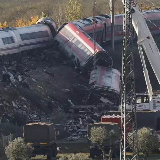 Spagna, 64 denunce di scomparsa dopo il disastro ferroviario: ritrovata un’italiana\n