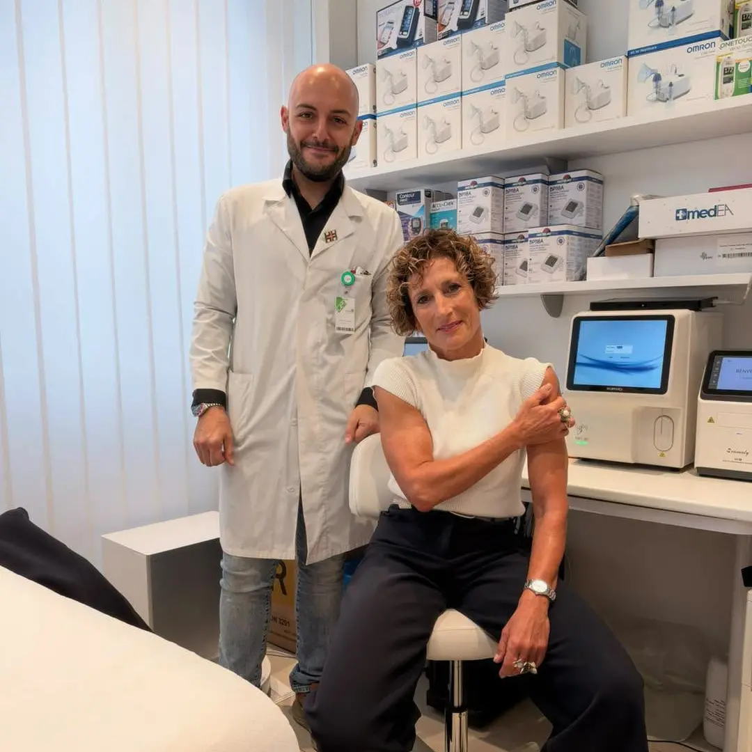 Il Prefetto si vaccina in farmacia: da Reggio un messaggio di prevenzione ai cittadini\n