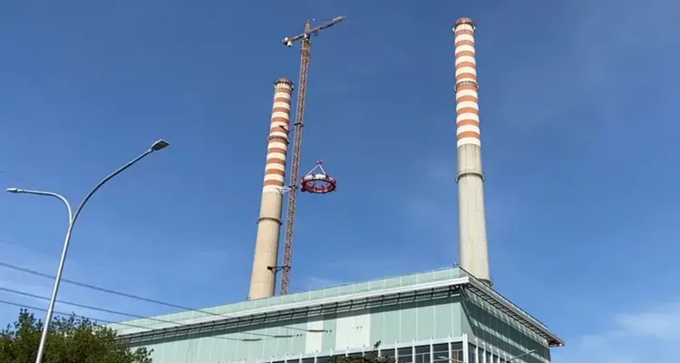 Le pressioni del clan per assumere il figlio del boss nella centrale Enel con l’aiuto dei sindacalisti: «Blocchiamo i cancelli»\n