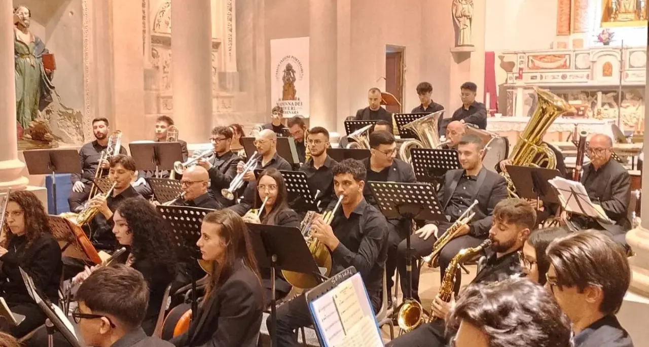 L’Orchestra di fiati del Conservatorio di Vibo chiude il ciclo di concerti all’ex collegio dei Gesuiti\n