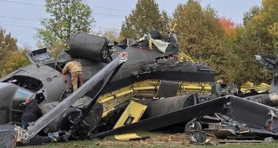 Elicottero italiano precipita in Bosnia, quattro militari morti e undici feriti. Crosetto: «Mi inginocchio davanti a voi»\n