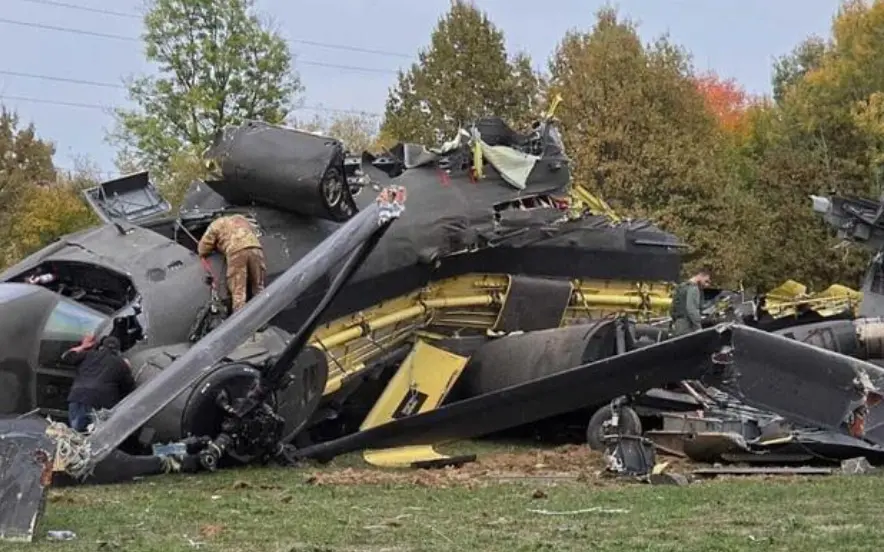 Elicottero italiano precipita in Bosnia, quattro militari morti e undici feriti. Crosetto: «Mi inginocchio davanti a voi»\n