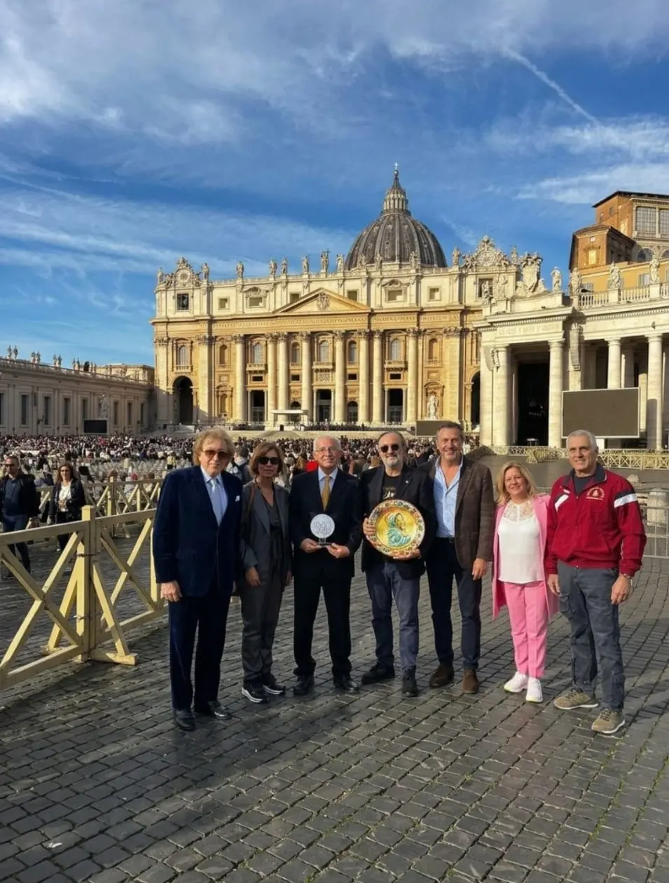 La benedizione di Papa Leone XIV ai premiati del Premio Internazionale dedicato ai Bronzi di Riace: l’emozione di Tripodi nel segno dei 25 anni\n