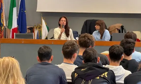 Giusy Versace sale in cattedra a Venezia per parlare di tecnologia, sport e disabilità\n