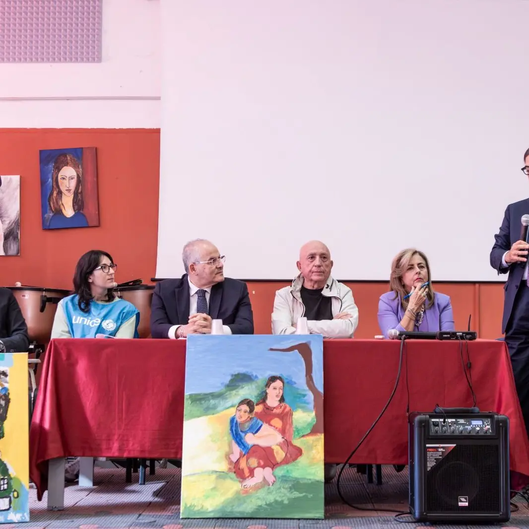 Reggio Calabria, si conclude il progetto “Eyes in Color”: i diritti dei bambini raccontati attraverso l’arte\n
