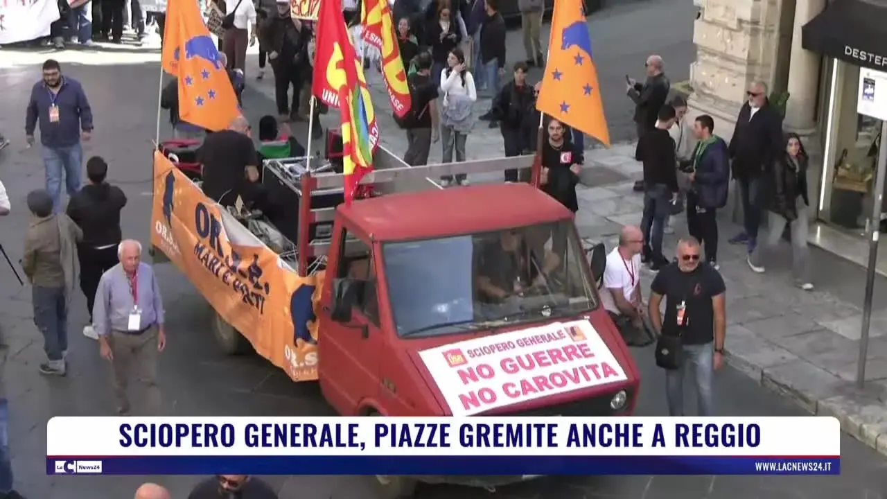Sciopero generale, piazze gremite anche a Reggio