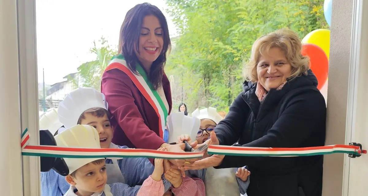 Mendicino, inaugurata la mensa del plesso Rosario: fondi PNRR per potenziare il tempo pieno\n