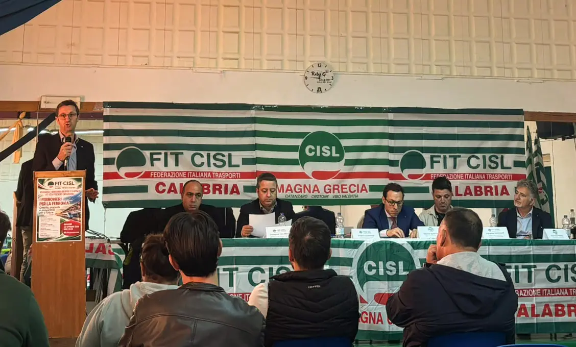Ferrovie, la Fit Cisl riunisce i lavoratori a Catanzaro Lido\n