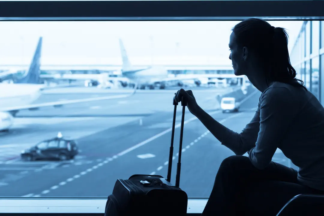 <p>Caro biglietti, tornare in Calabria in aereo per Natale costa già un botto: ecco i prezzi</p>